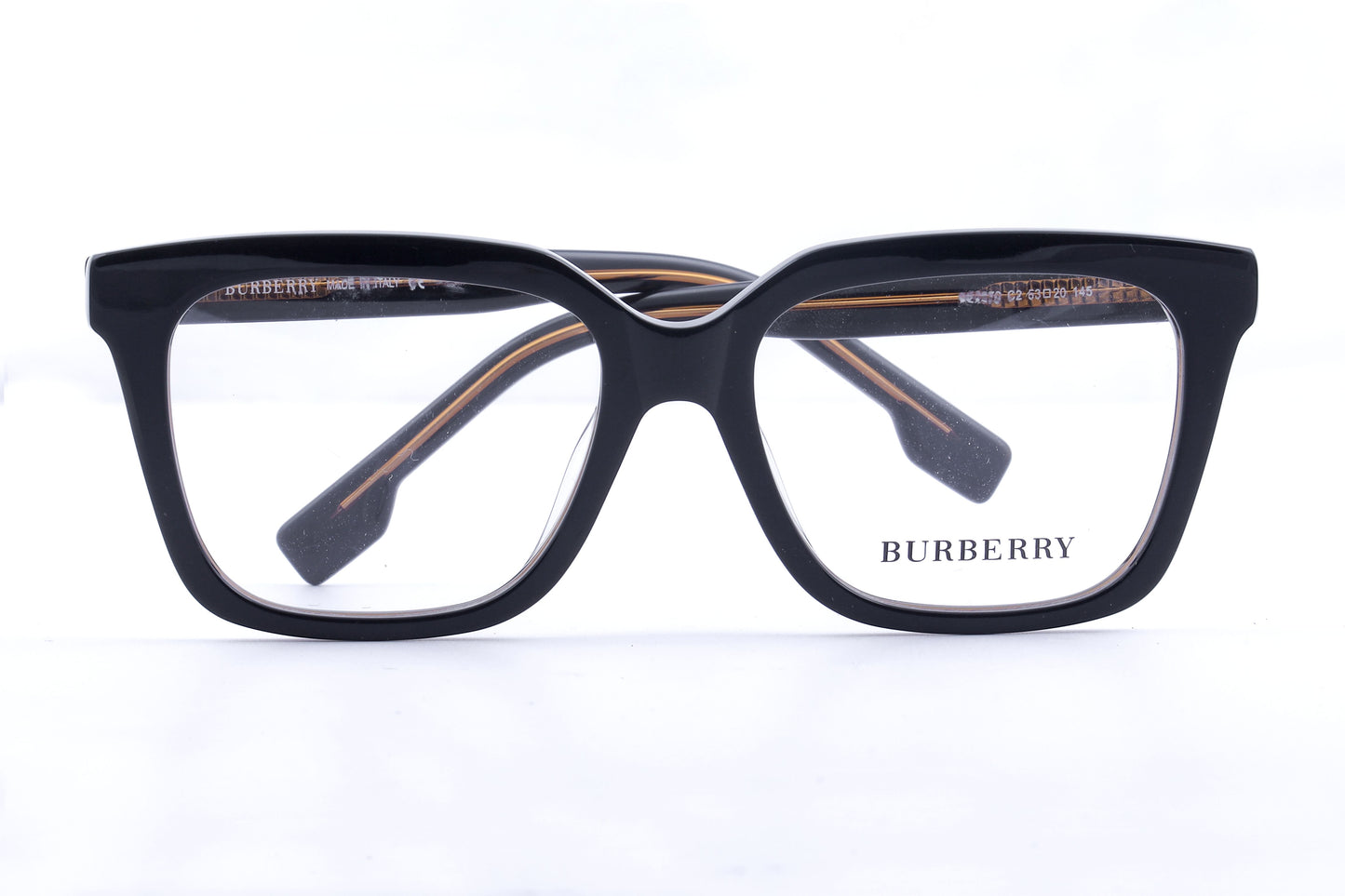 Burberry 2370